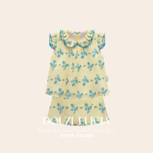 Petite Flutter Sleeve Cream Gardenia