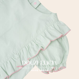 Green Blouse Mila‘s Garden